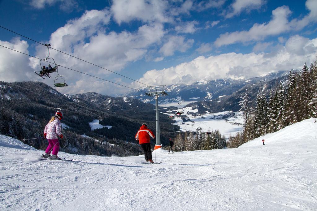 Ferienhof Obergasser Und Bergblick Weissensee Exterior foto